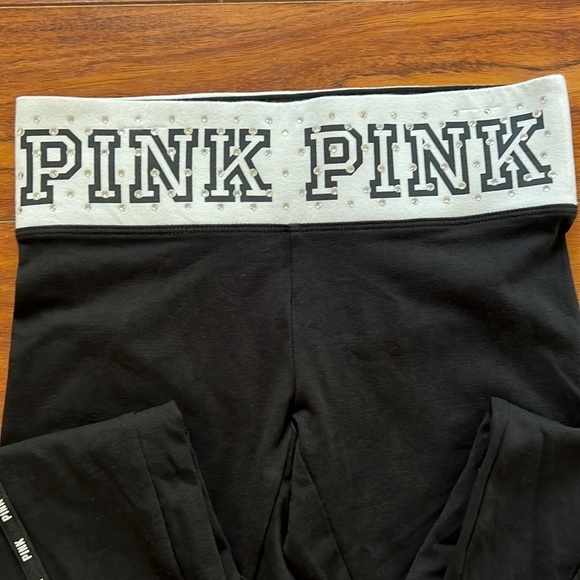 PINK leggings in black and white with rhinestones. - Picture 5 of 9